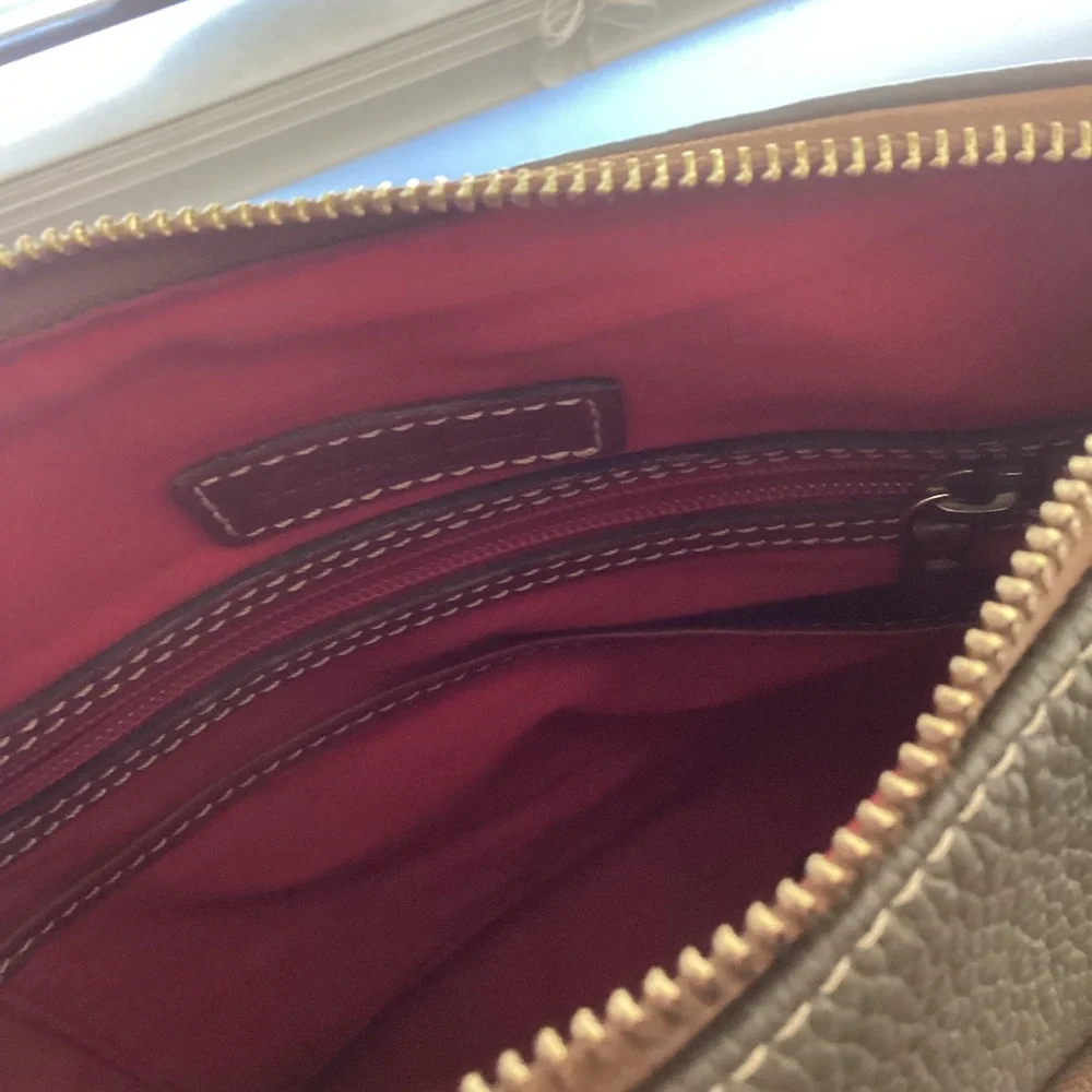 Dooney and Bourke Pebble Grain Crossbody, Olive (& matching wallet) - Picture 5 of 7